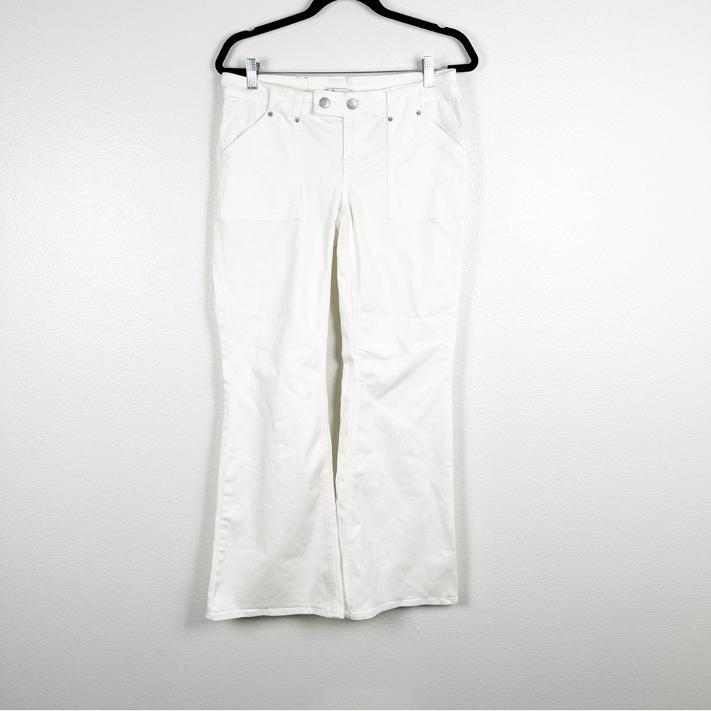 Urban Outfitters‎ BDG Micro Flare White Jeans Mid Rise Size 28